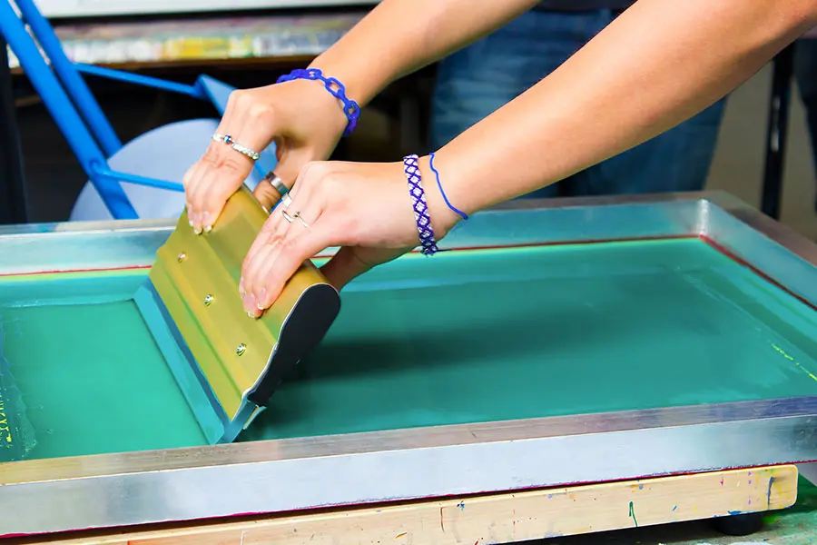 The Quick Guide to Screen Printing on Tie-Dye