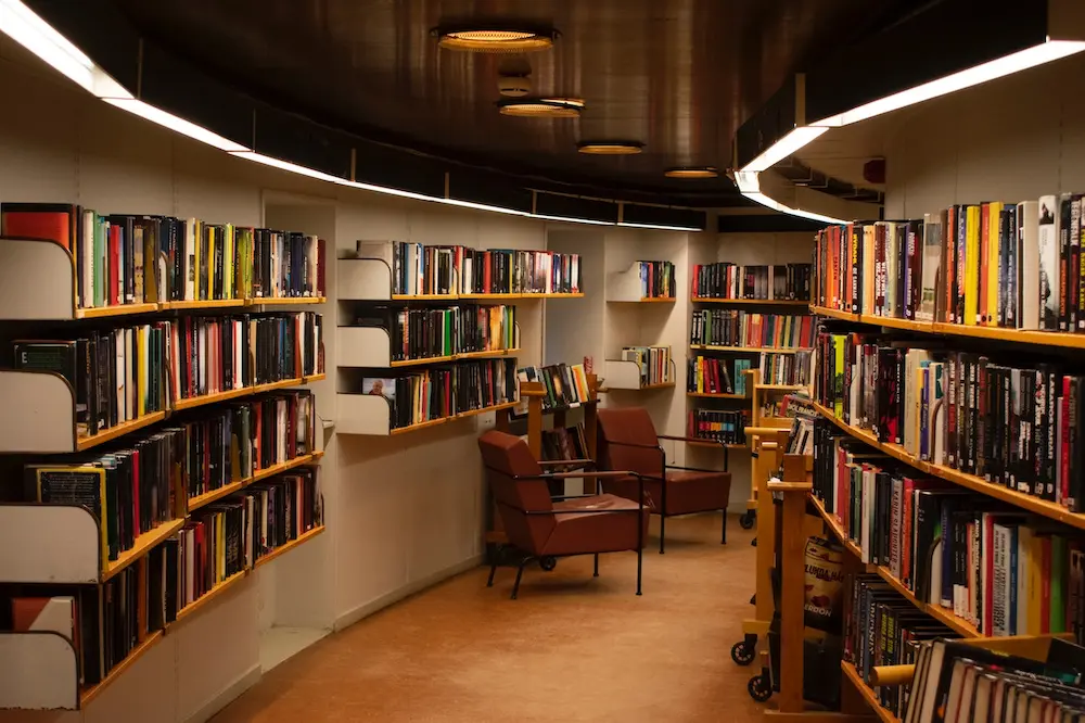 6 Creative Ways To Give Your Commercial Library A New Look